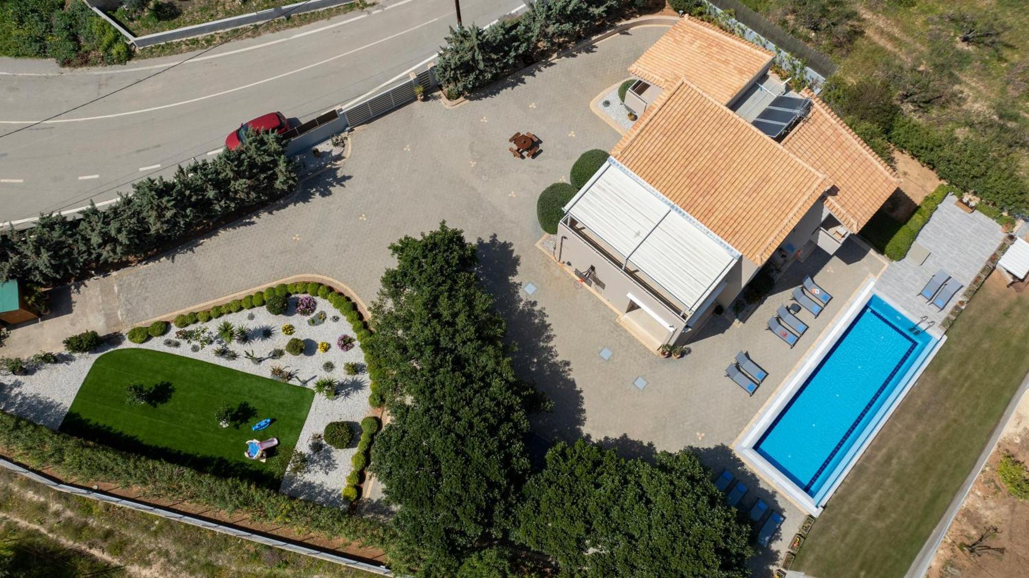 Four Seasons Private Villa - Seaview - Big Heated Pool - Gym - Sport Activities Goúvai Luaran gambar